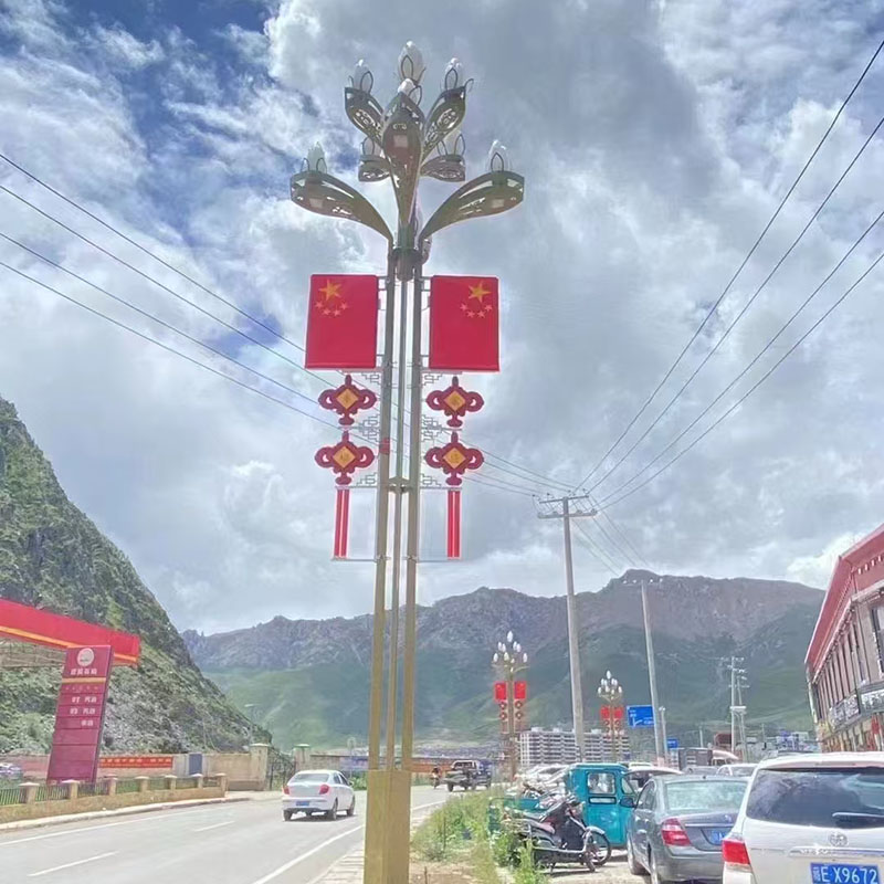 阿克苏抱箍太阳能路灯生产厂家