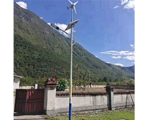 阿克苏壁挂太阳能路灯生产厂家
